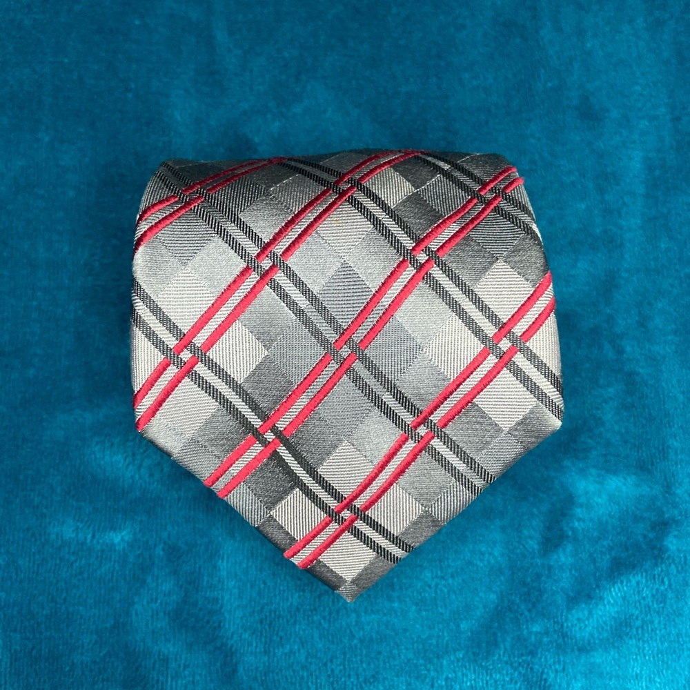 Geoffrey Beene tie